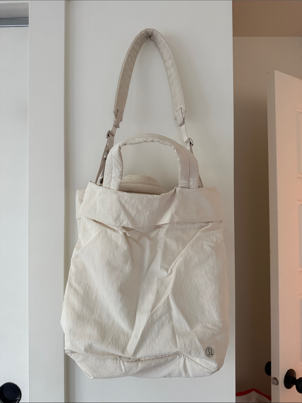 Lululemon On My Level Tote Bag 20L